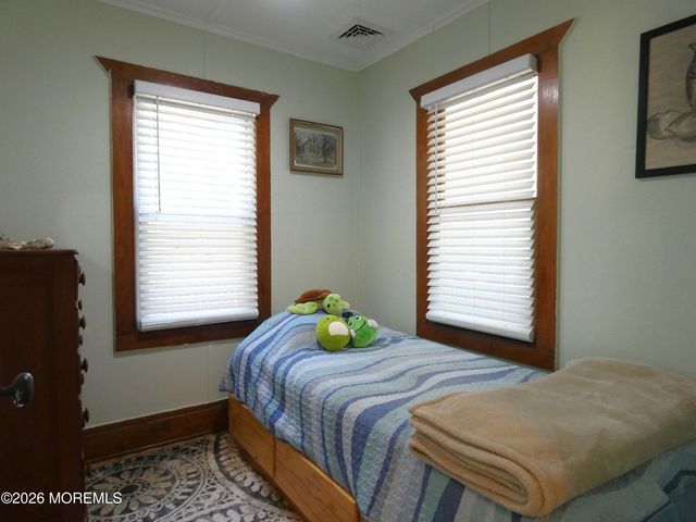 220 Garfield Avenue, Toms River, NJ 08753