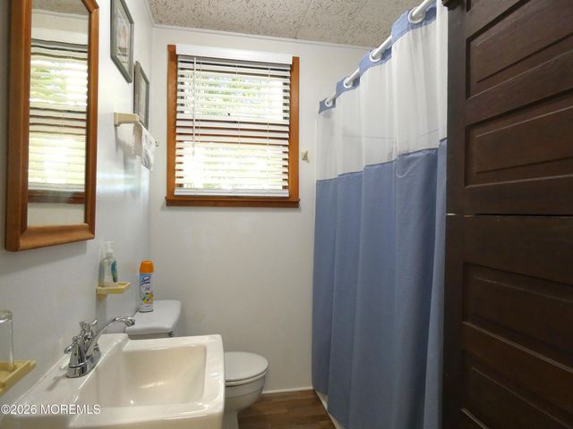 220 Garfield Avenue, Toms River, NJ 08753