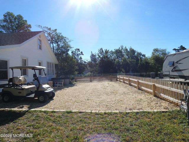 220 Garfield Avenue, Toms River, NJ 08753