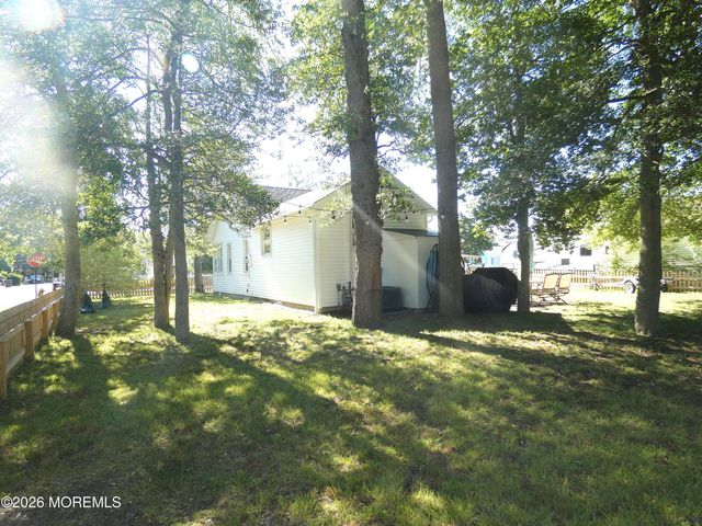 220 Garfield Avenue, Toms River, NJ 08753