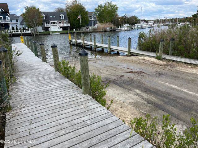 220 Garfield Avenue, Toms River, NJ 08753