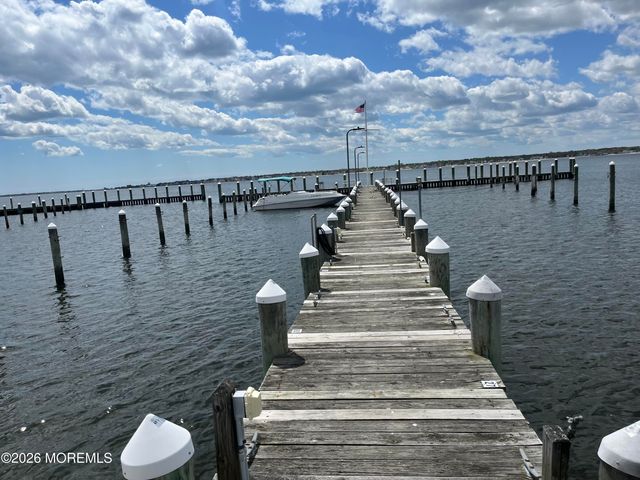 220 Garfield Avenue, Toms River, NJ 08753