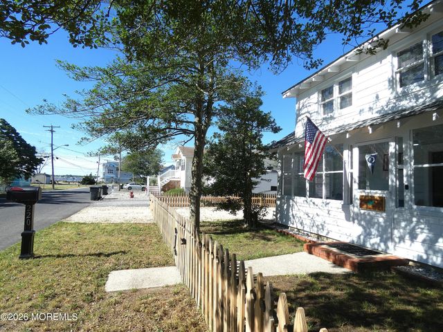 220 Garfield Avenue, Toms River, NJ 08753