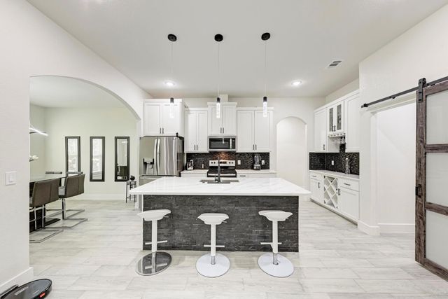 116 Mokulua LN, Bastrop, TX 78602