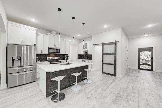 116 Mokulua LN, Bastrop, TX 78602