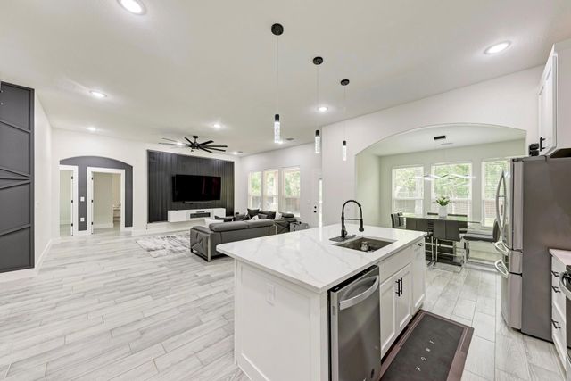 116 Mokulua LN, Bastrop, TX 78602
