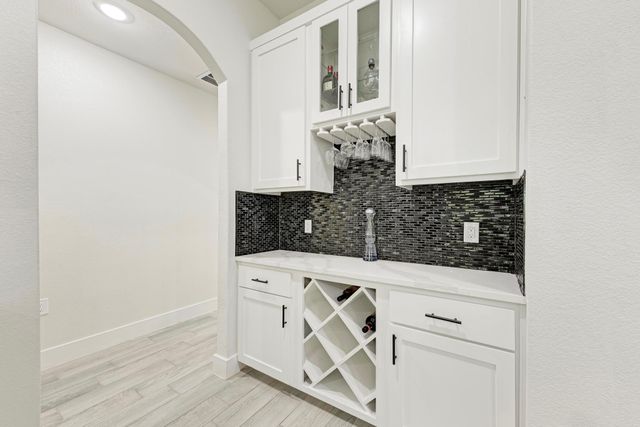 116 Mokulua LN, Bastrop, TX 78602