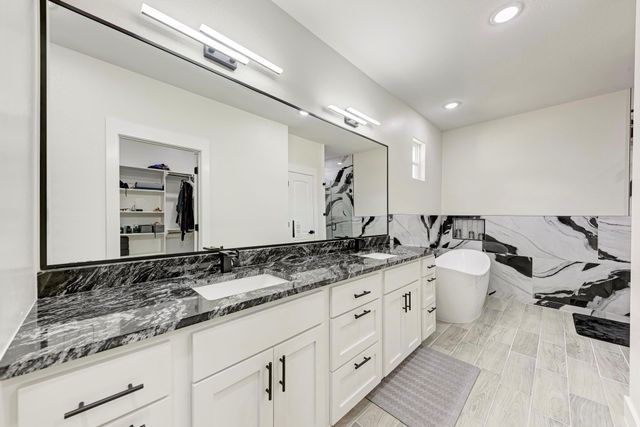 116 Mokulua LN, Bastrop, TX 78602