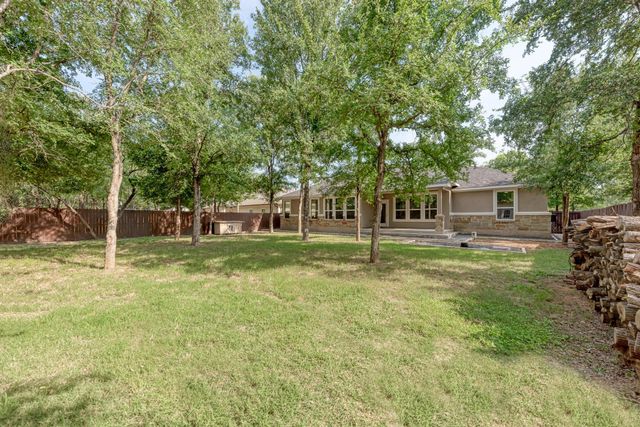 116 Mokulua LN, Bastrop, TX 78602