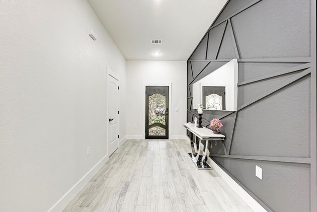 116 Mokulua LN, Bastrop, TX 78602