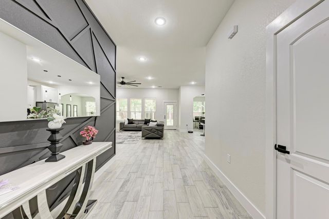 116 Mokulua LN, Bastrop, TX 78602