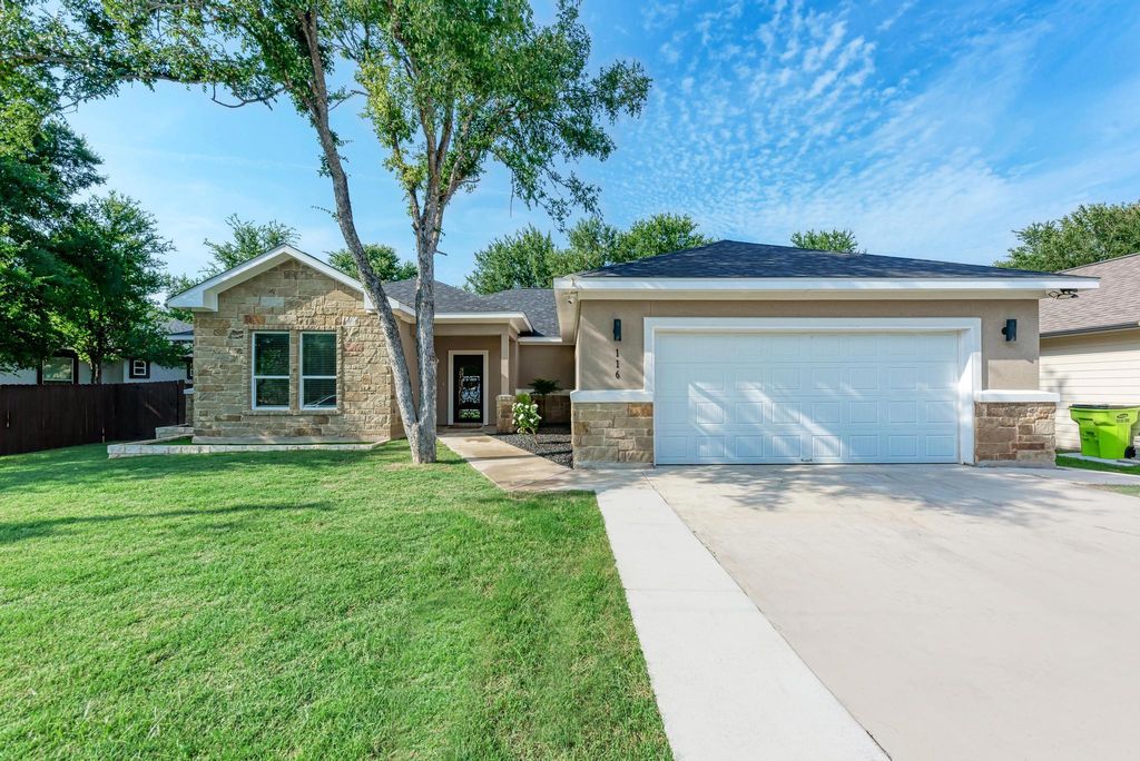 116 Mokulua LN, Bastrop, TX 78602