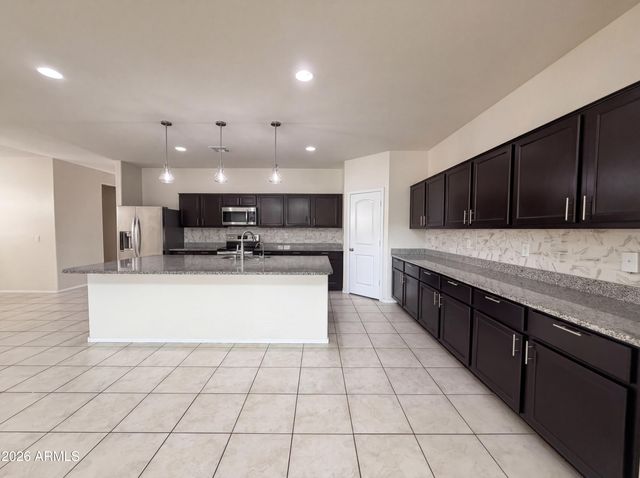 41978 W RAMONA Street, Maricopa, AZ 85138