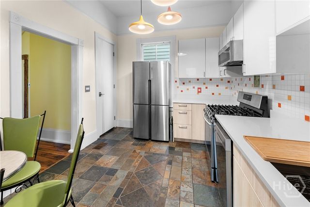 524 E Henry Street, Savannah, GA 31401