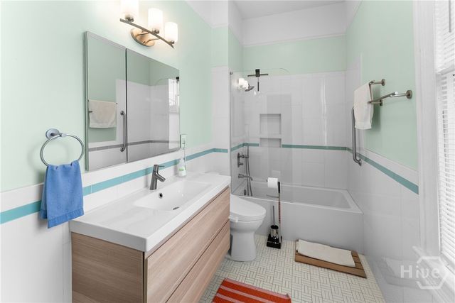524 E Henry Street, Savannah, GA 31401