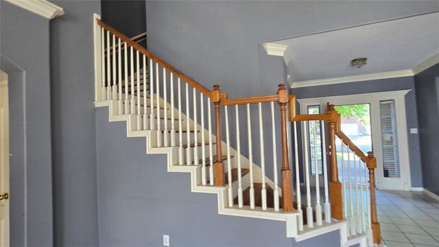 131 Annes Way, Stafford, TX 77477