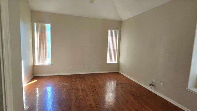 131 Annes Way, Stafford, TX 77477