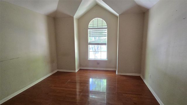 131 Annes Way, Stafford, TX 77477