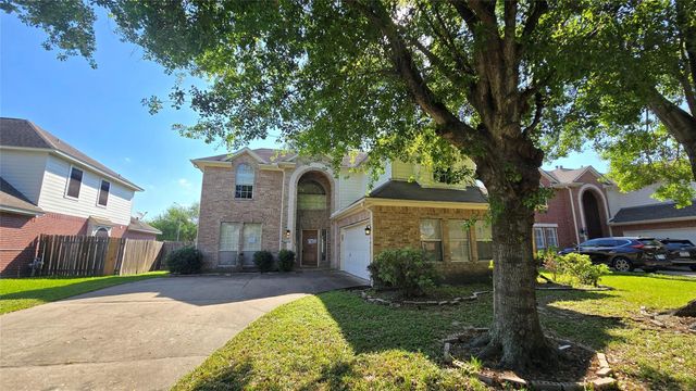131 Annes Way, Stafford, TX 77477