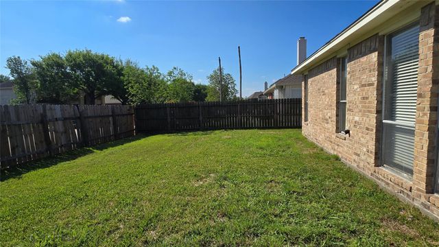 131 Annes Way, Stafford, TX 77477