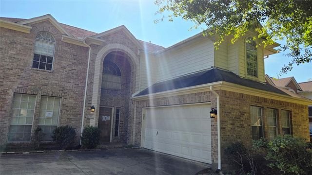 131 Annes Way, Stafford, TX 77477