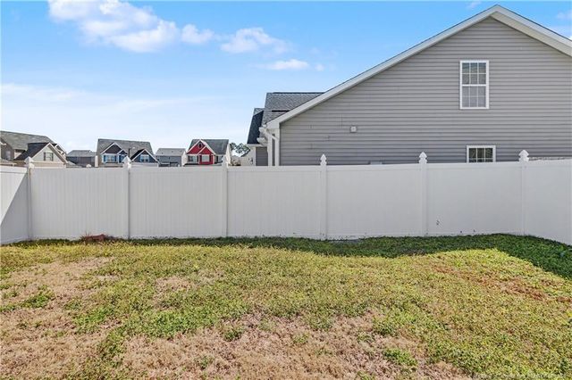 61 Bicentennial Way, Cameron, NC 28326