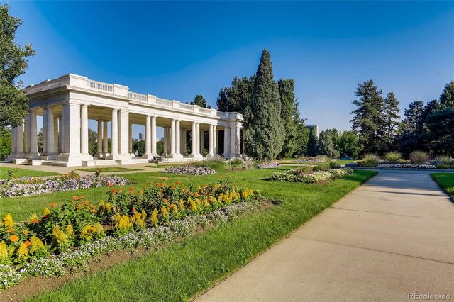 1364 Vine Street, Denver, CO 80206