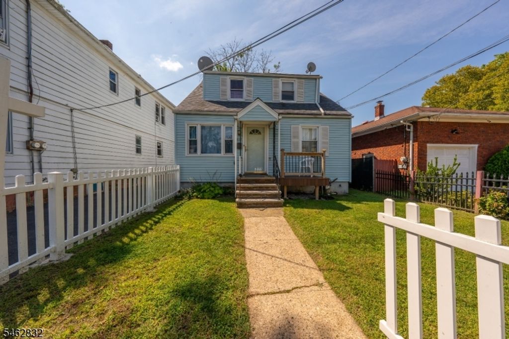 807 Lincoln St, Linden City, NJ 07036 — photo 2