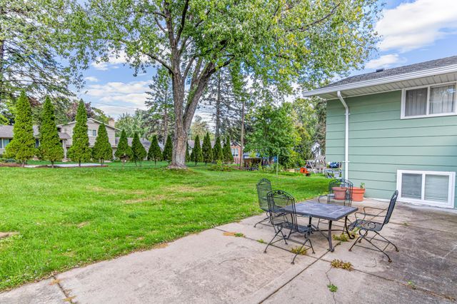 2310 Kraft Street, South Saint Paul, MN 55075