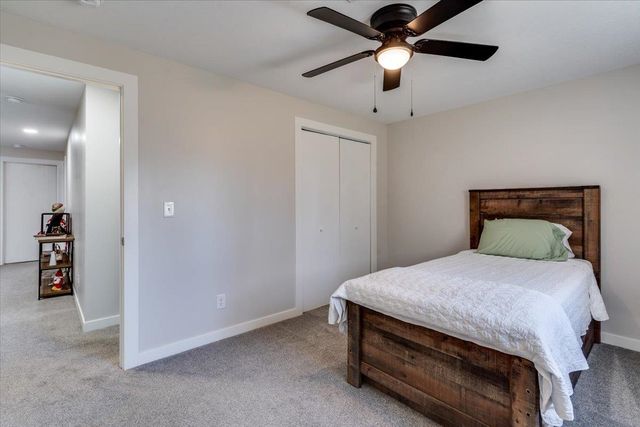 422 W Tuscany Dr, Andover, KS 67002