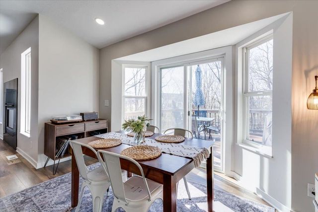 422 W Tuscany Dr, Andover, KS 67002