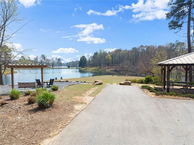 147 Michigan Circle, Hoschton, GA 30548