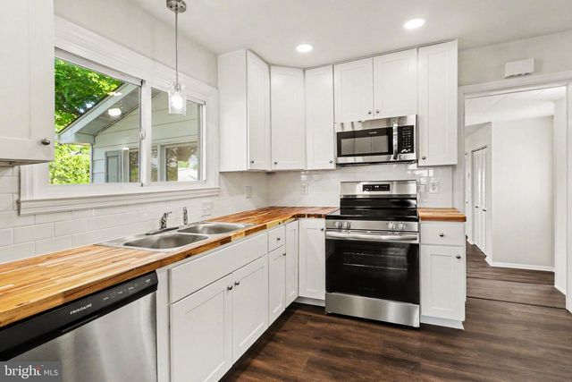 105 OAK HILL DR, Middletown, PA 17057