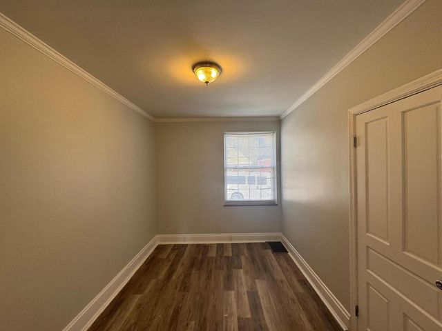 121 Maple Avenue, Southgate, KY 41071