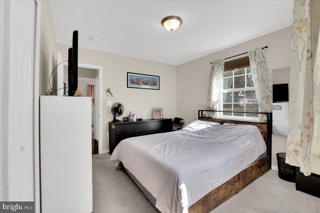 6519 WOODLAND RD, Suitland, MD 20746