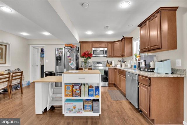 6519 WOODLAND RD, Suitland, MD 20746