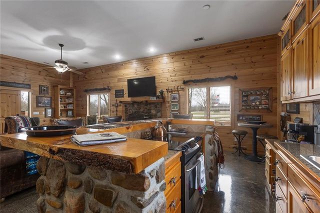 25345 Harmony Road, Paola, KS 66071