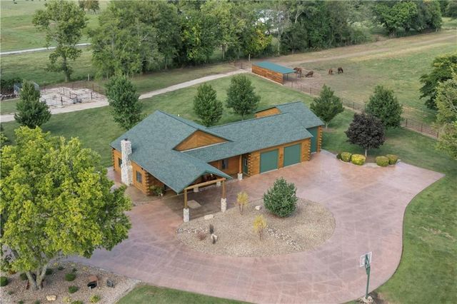 25345 Harmony Road, Paola, KS 66071