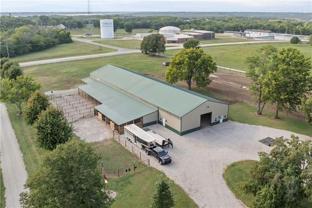 25345 Harmony Road, Paola, KS 66071