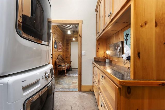 25345 Harmony Road, Paola, KS 66071