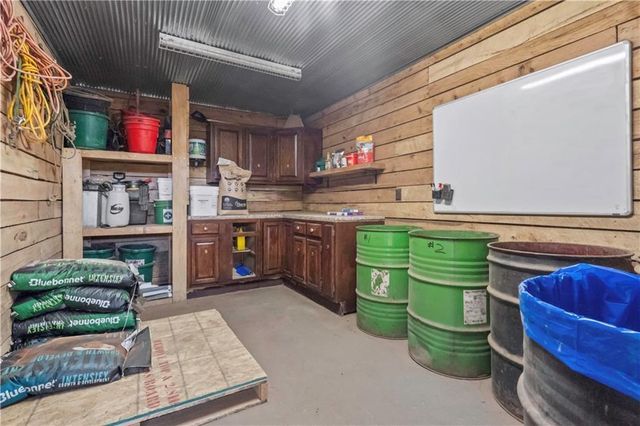 25345 Harmony Road, Paola, KS 66071