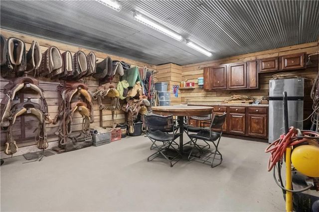 25345 Harmony Road, Paola, KS 66071