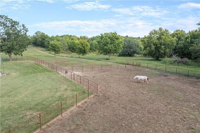 25345 Harmony Road, Paola, KS 66071