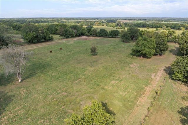 25345 Harmony Road, Paola, KS 66071