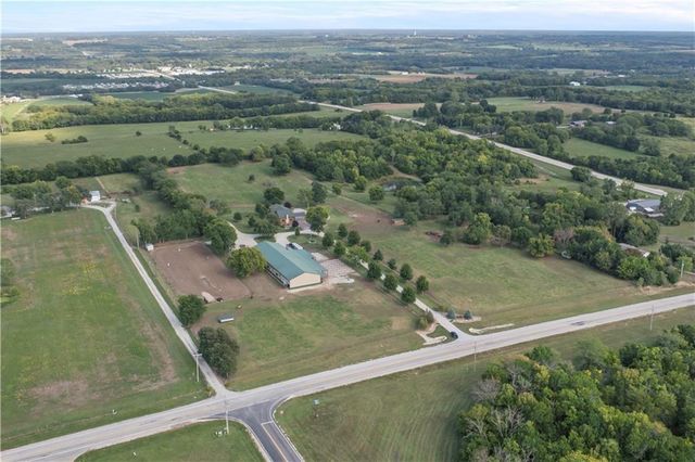 25345 Harmony Road, Paola, KS 66071