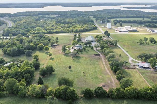 25345 Harmony Road, Paola, KS 66071