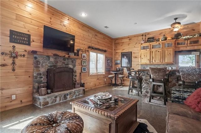 25345 Harmony Road, Paola, KS 66071