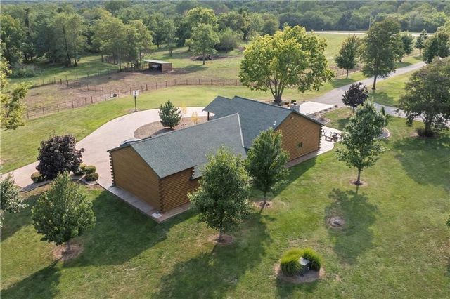 25345 Harmony Road, Paola, KS 66071