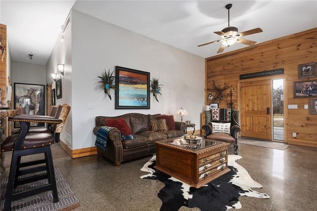 25345 Harmony Road, Paola, KS 66071