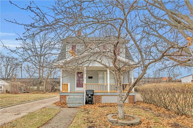 1698 Wickford Road, Cleveland, OH 44112